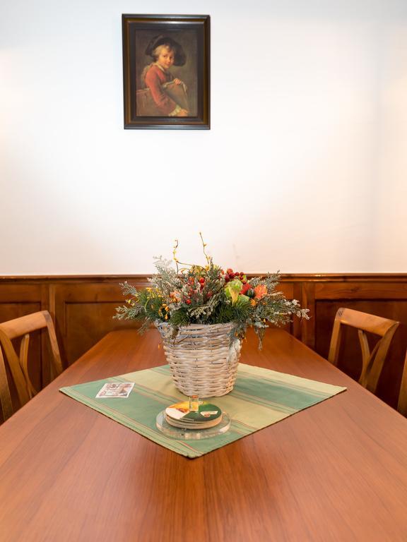 Penzion Gazdovsky Hostinec Topoľčianky エクステリア 写真