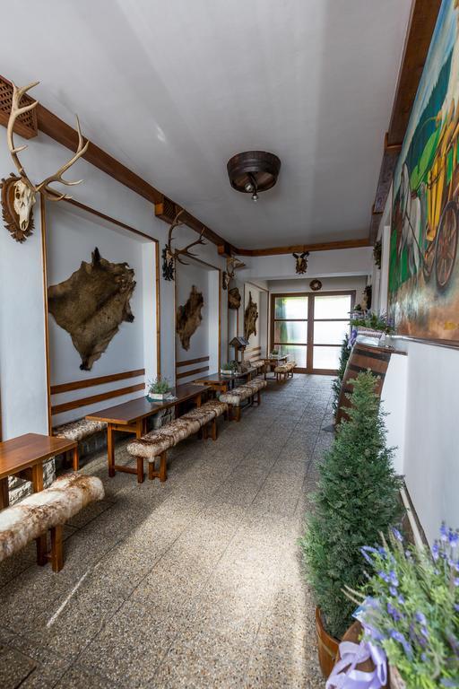 Penzion Gazdovsky Hostinec Topoľčianky エクステリア 写真