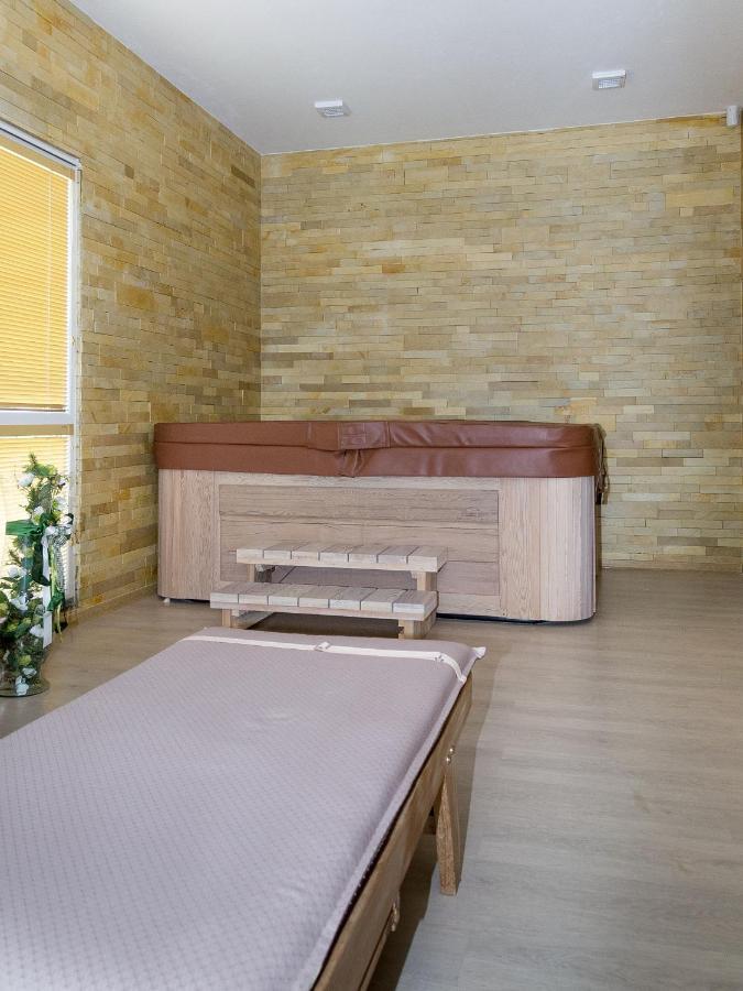 Penzion Gazdovsky Hostinec Topoľčianky エクステリア 写真